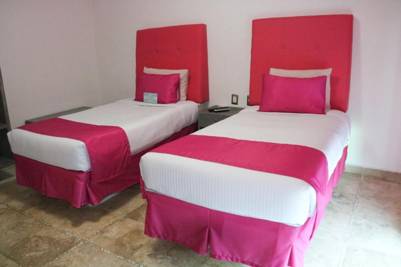 Miami Inn Nuevo Vallarta Bagian luar foto
