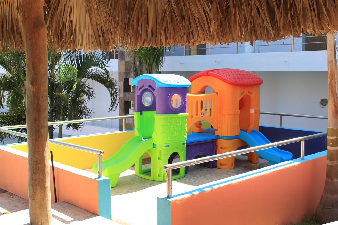 Miami Inn Nuevo Vallarta Bagian luar foto