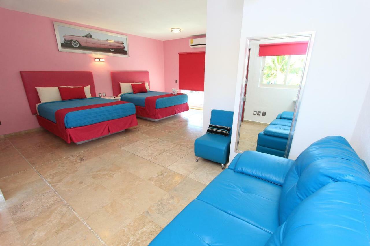 Miami Inn Nuevo Vallarta Bagian luar foto