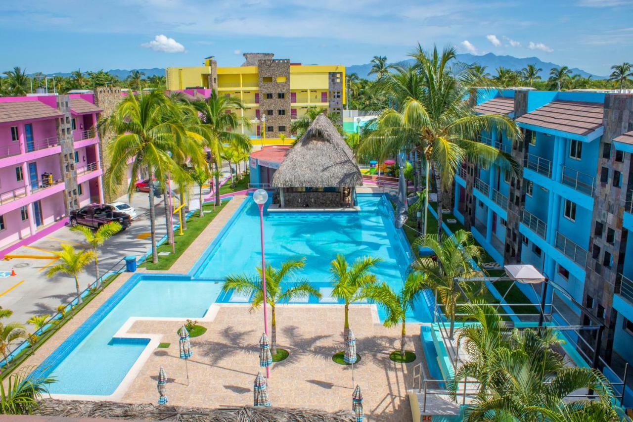 Miami Inn Nuevo Vallarta Bagian luar foto