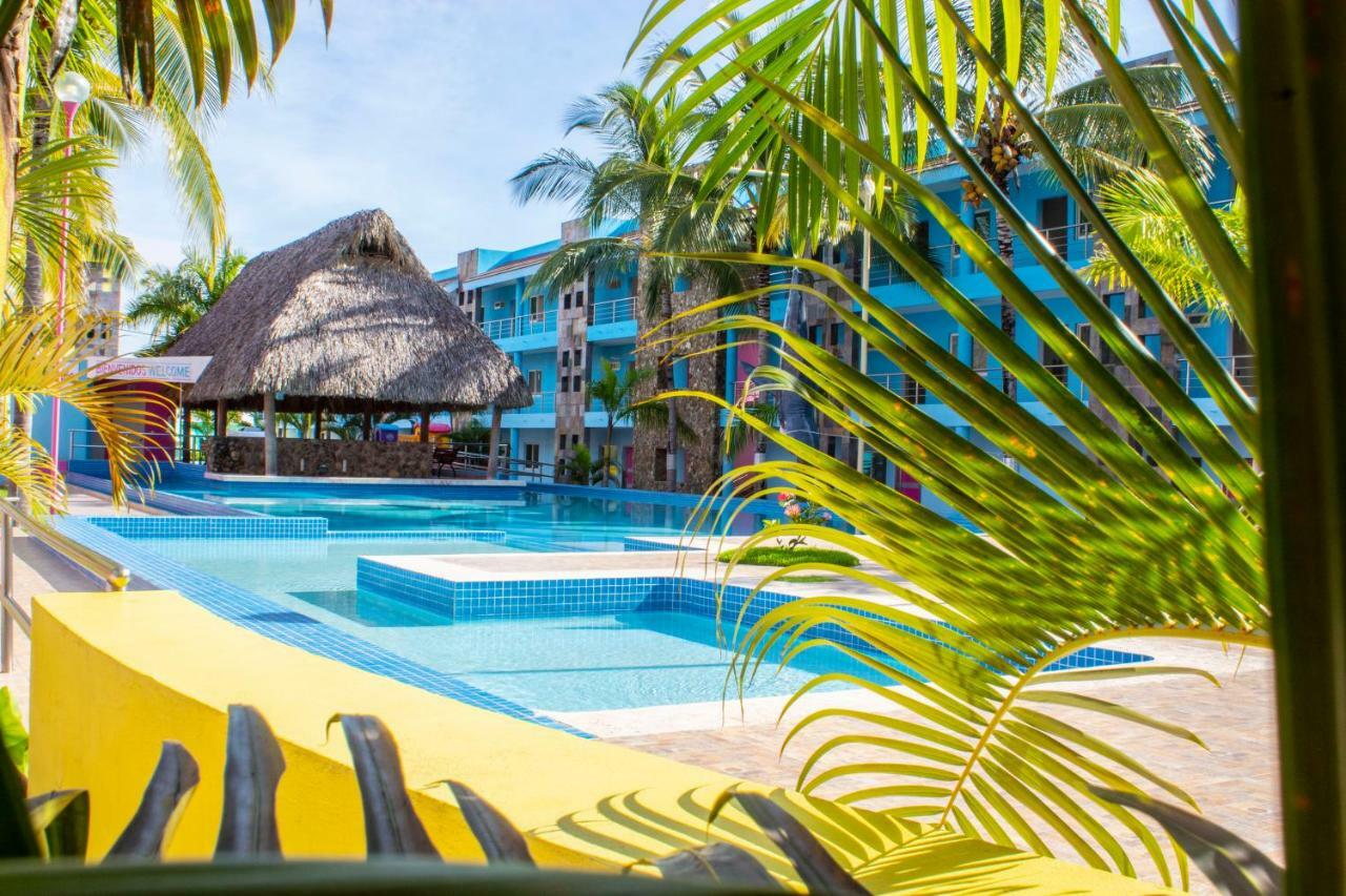 Miami Inn Nuevo Vallarta Bagian luar foto